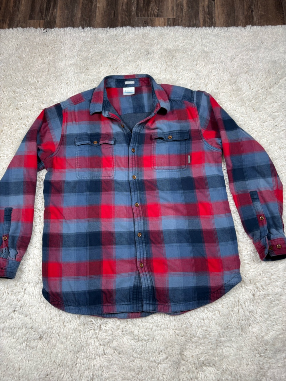 Columbia Men’s Lined Red/Blue Plaid Long Sleeve Outdoor Shirt – Size Large